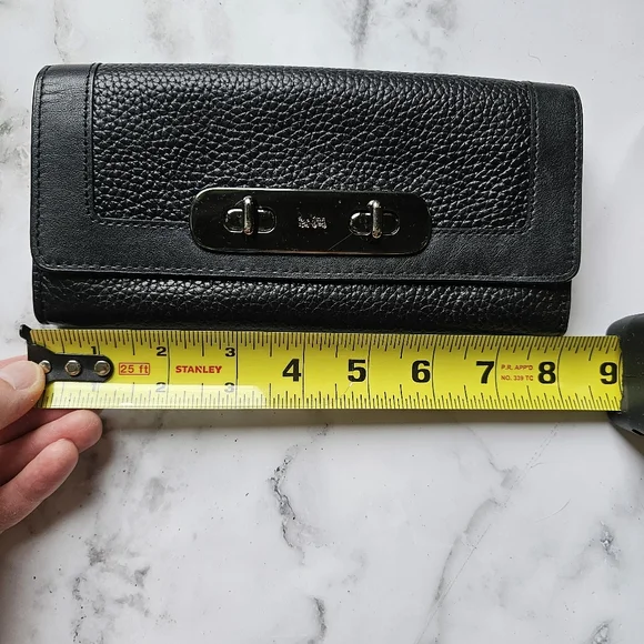 Vintage COACH Black Leather Wallet - Picture 3 of 7